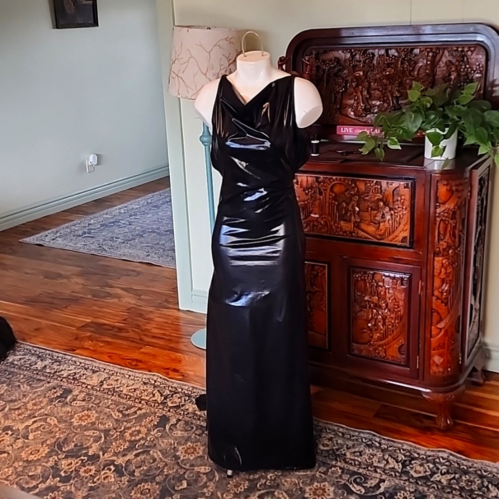 Sz Med Black full length Gothic Goddess gown.
